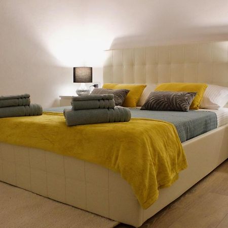 Nel Cuore Del Centro Storico Con Comfort E Stile Apartman Iglesias Kültér fotó