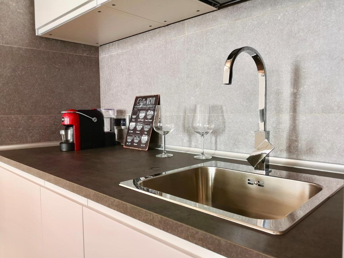 Nel Cuore Del Centro Storico Con Comfort E Stile Apartman Iglesias Kültér fotó